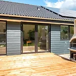 Holiday home Luxury Retreat With Pool