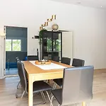 Luxury Retreat With Pool - By Traum Tatil Evi *