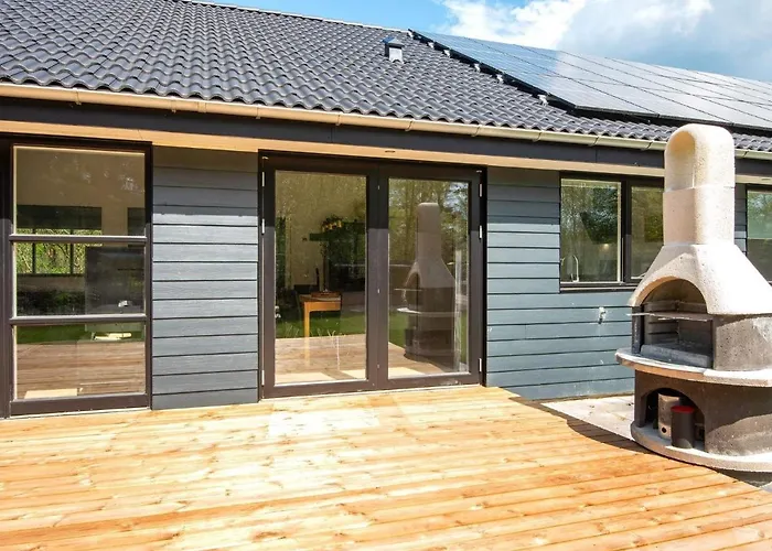 Holiday home Luxury Retreat With Pool - By Traum